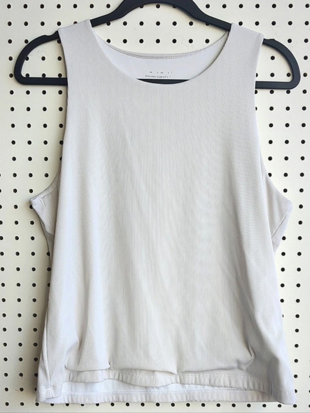 Tahari Women's Ribbed Light Gray Tank Top